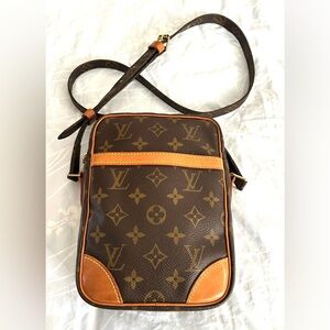 Loui Vuitton Monogram Danube